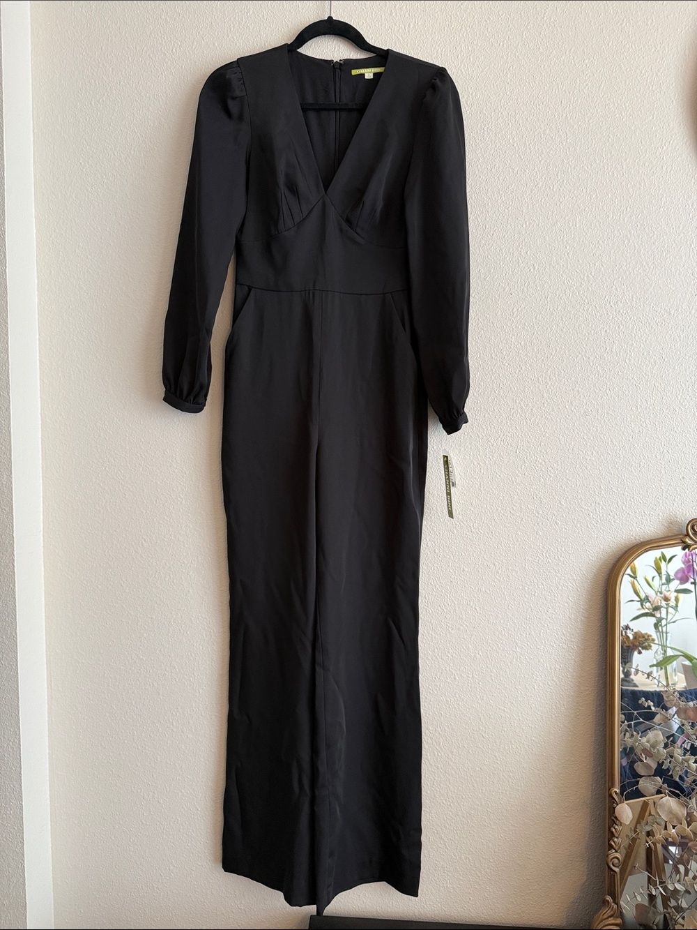 Gianni Bini Black Long Sleeve V-Neck Jumpsuit NWT